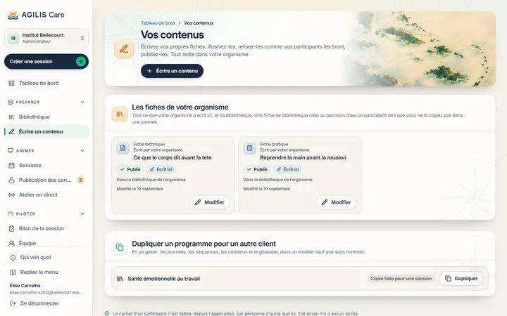 Il écrit et met en forme un contenu sans nous appeler : un titre, des blocs, ses propres images. Ce qu'il enregistre est publiable dans la foulée.